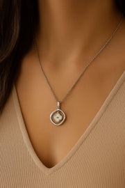 Mother of Pearl Flower Silver Pendant